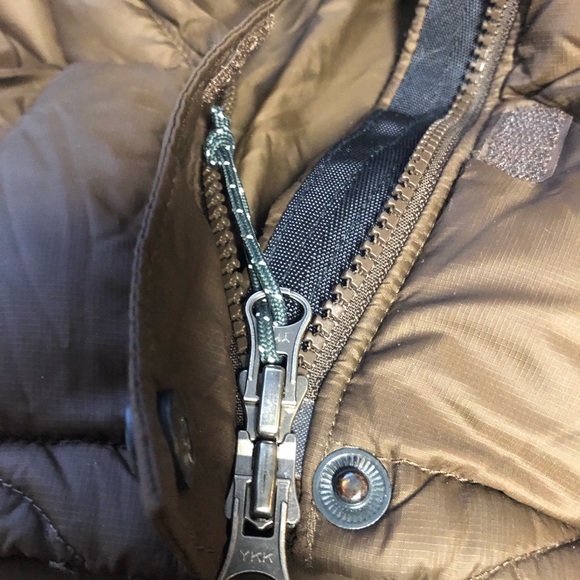 Mountain hardwear size s brown long down puffer coat - Picture 8 of 8